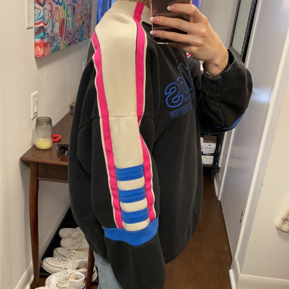 Adidas Crew - Picture 2 of 4